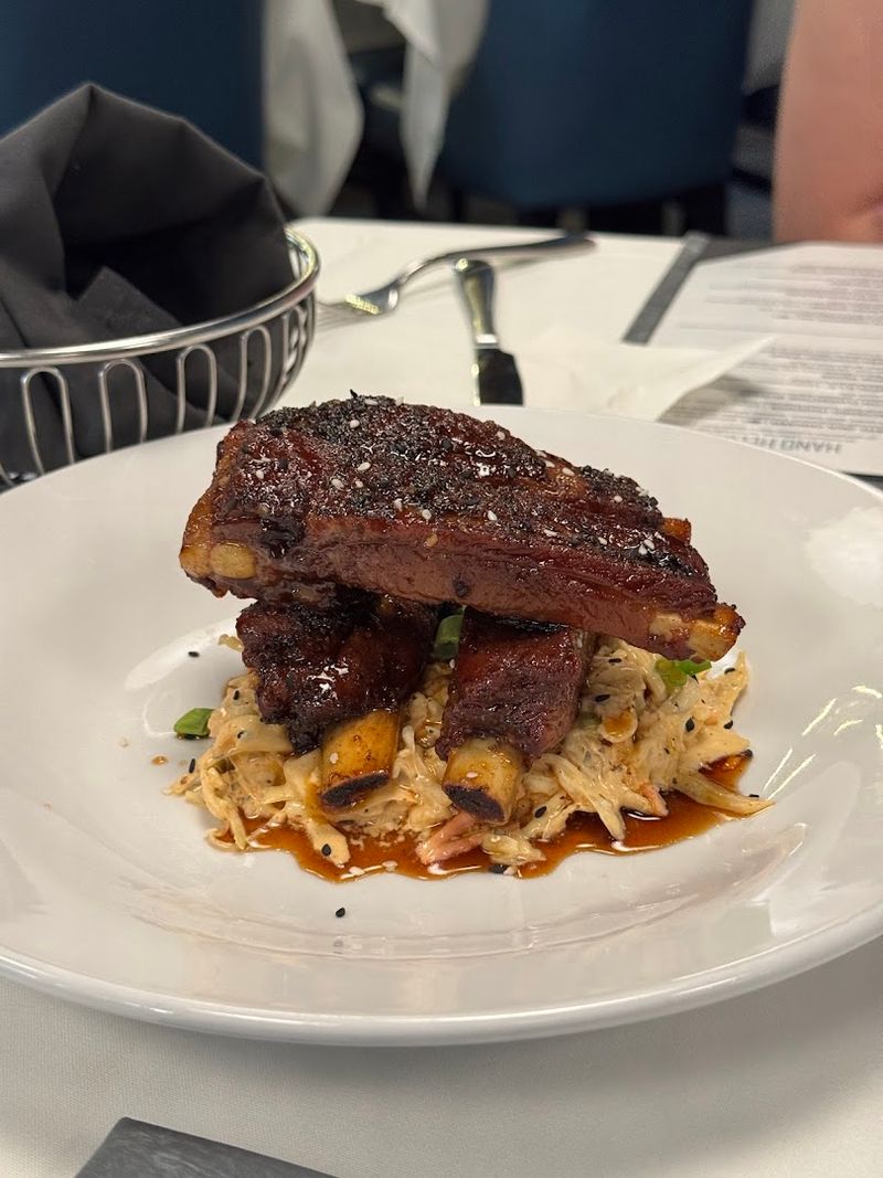 A Menu That Goes Beyond Seafood