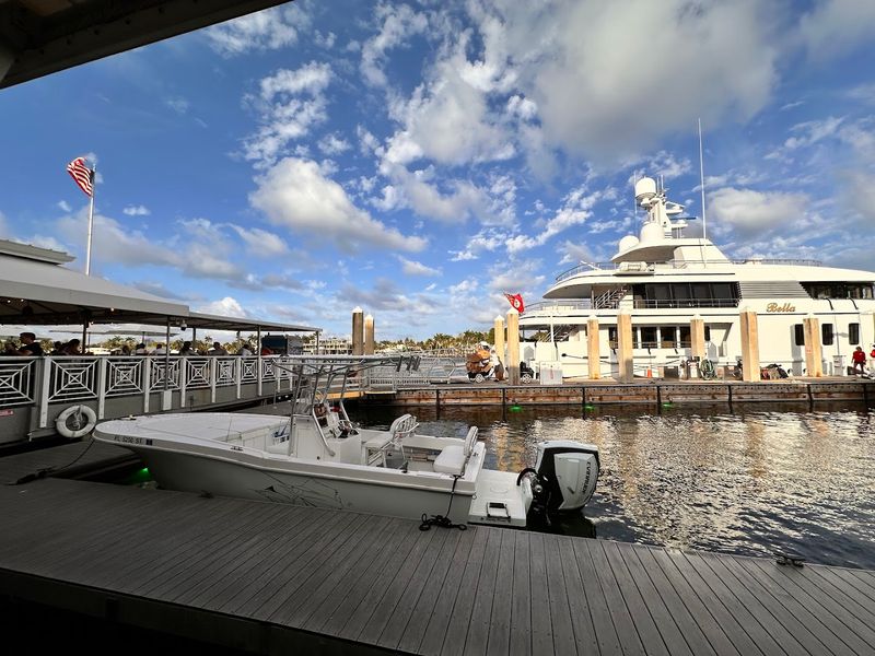 The Marina Views and Atmosphere