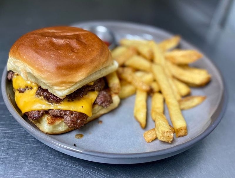 The Smash Burger That Has Its Own Fan Club