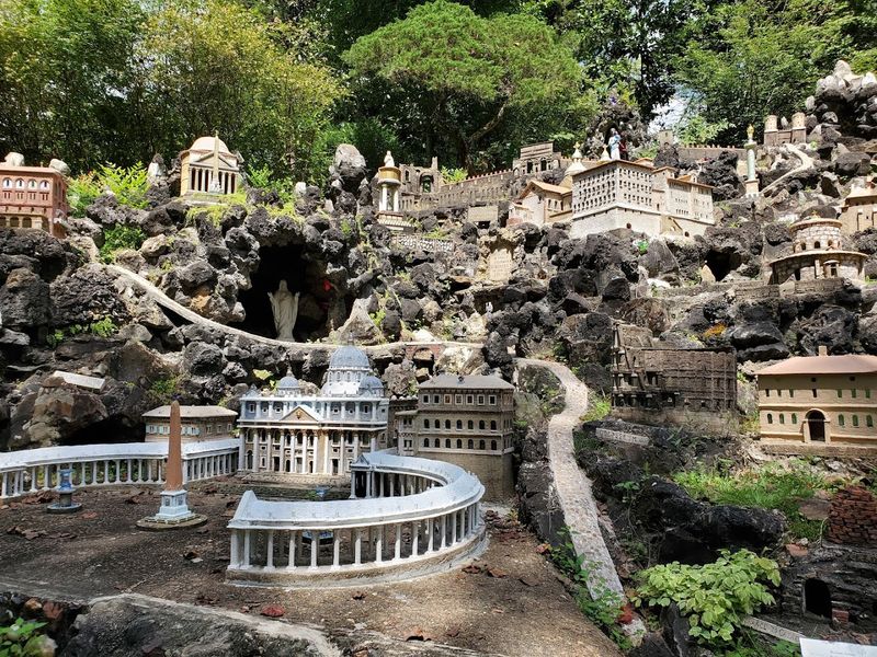 Ave Maria Grotto - Cullman, Alabama