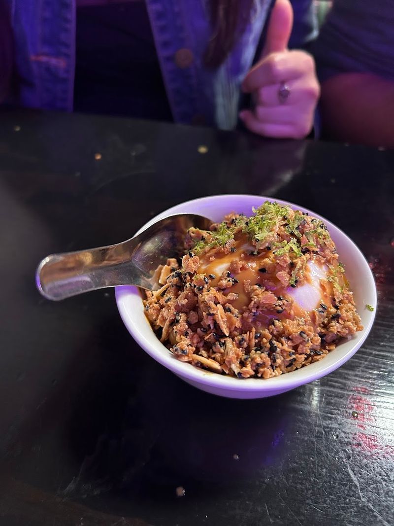 Service That Guides the Meal