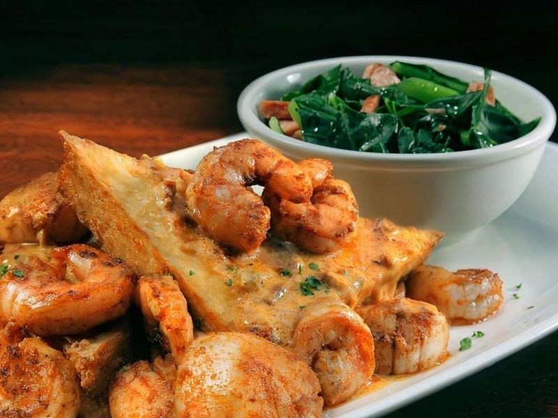 House Hot Sauce, Big Personality