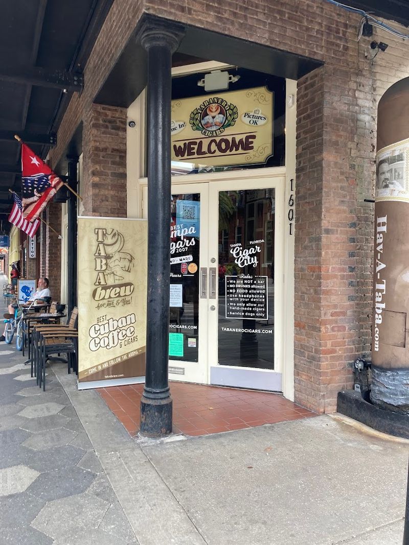 The Guides Who Make It All Click