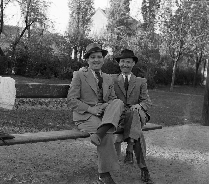 Men Should Always Wear a Tie in Public