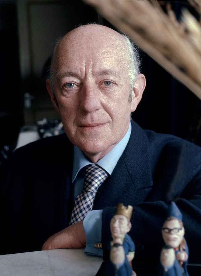Alec Guinness: Before Obi-Wan, He Commanded Landing Craft
