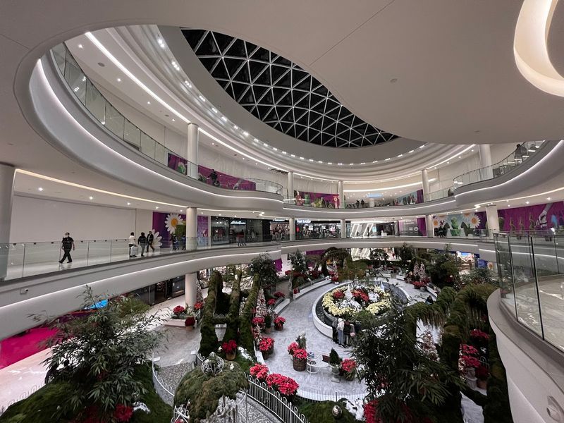 Practical Tips: Navigating a Very Big Place