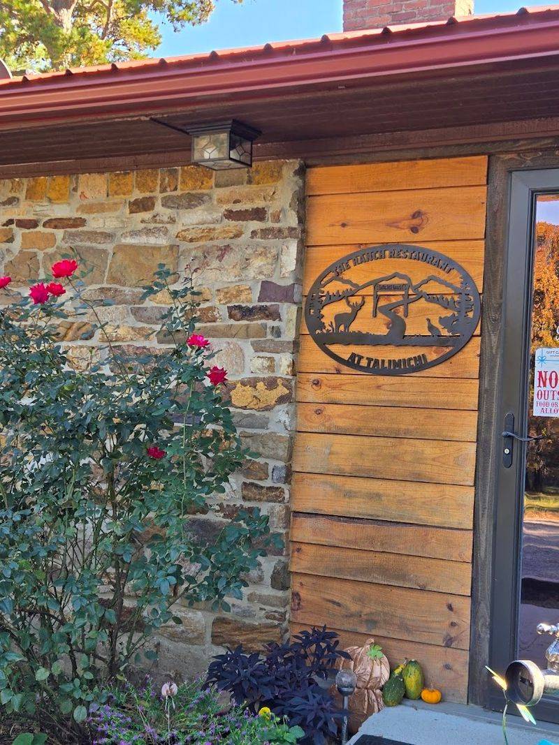 The Story Behind the Restaurant: A Family-Owned Vision in the Hills