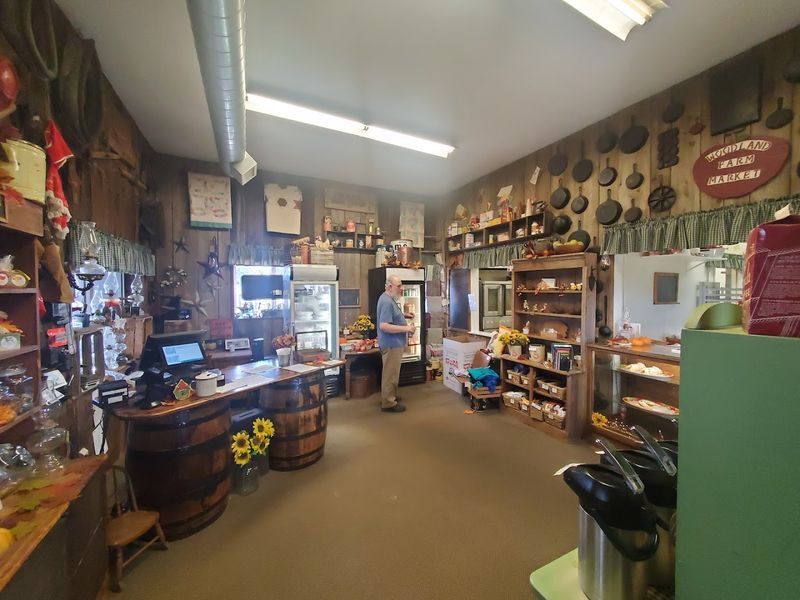 A Country Store Feel That Still Feels Lively