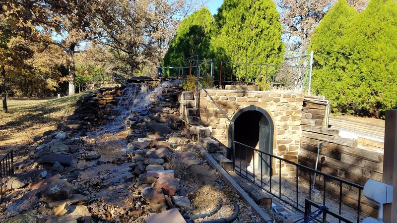 The Track Layout: Tunnels, Waterfalls, and Woodland Views