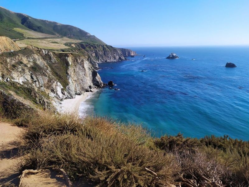 California Highway 1 Big Sur Stretch: Cliffs, Ocean, and Nonstop Pull-Offs