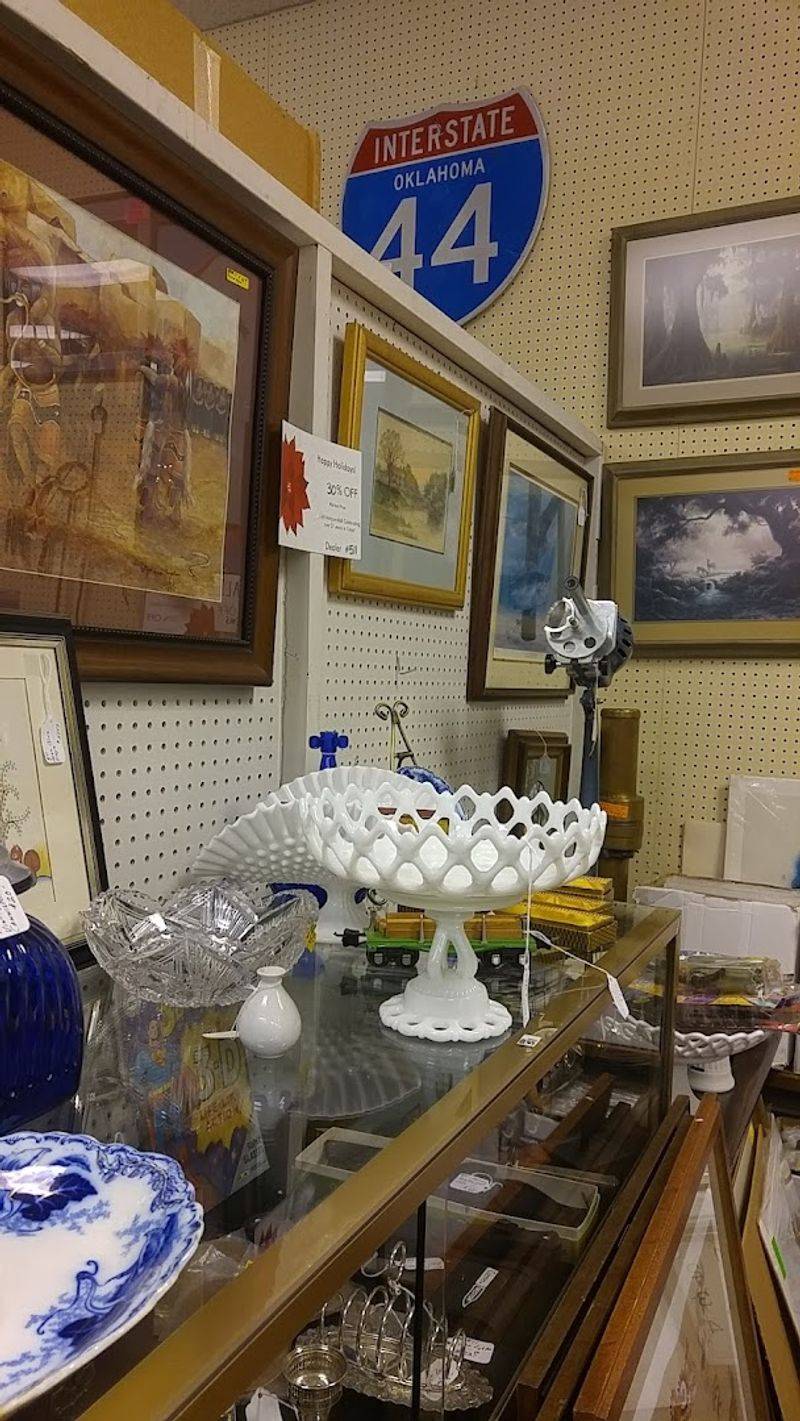 Vintage Glassware That Stops You Mid-Aisle