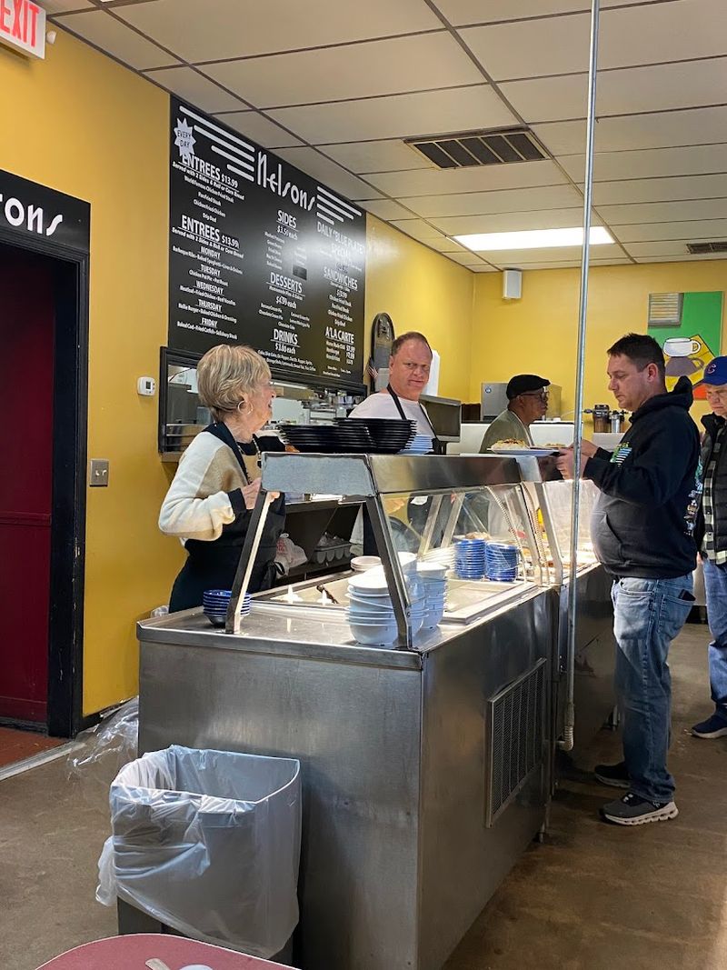 The Cafeteria Style Service That Sets It Apart