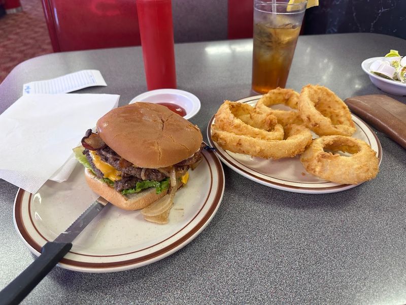 Burgers and Chicken Strips Worth Talking About
