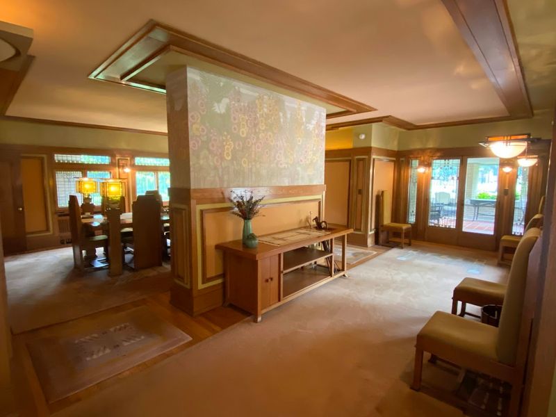 The tour format is part of the fun