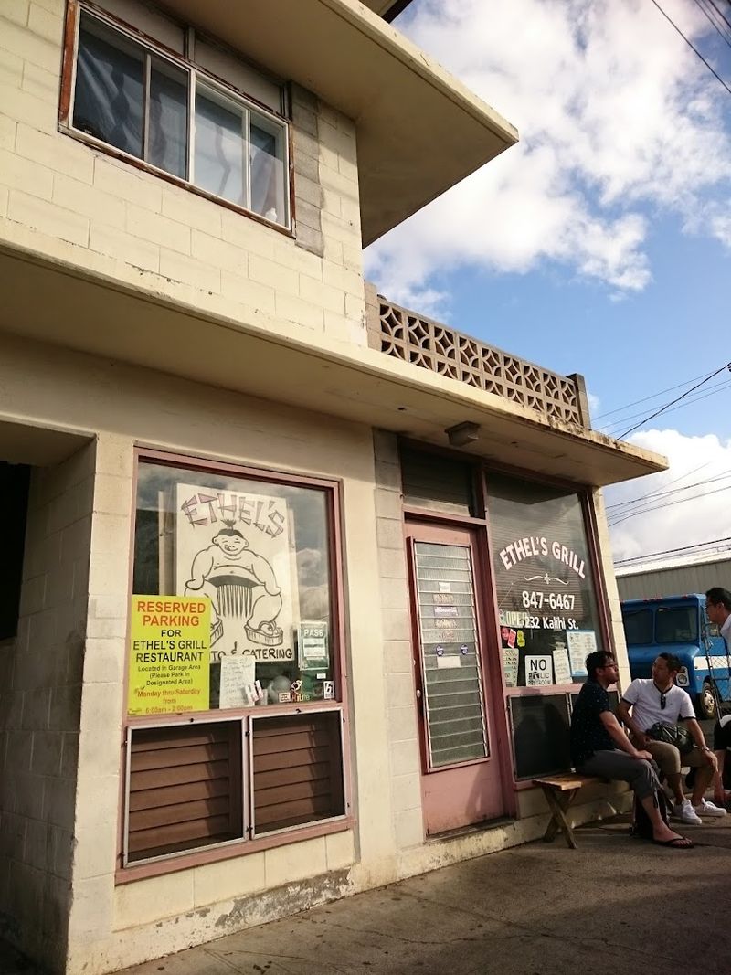 Hawaii: Ethel’s Grill, Honolulu