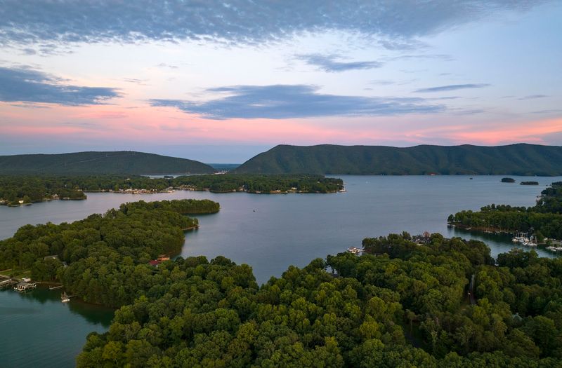 Smith Mountain Lake, Virginia