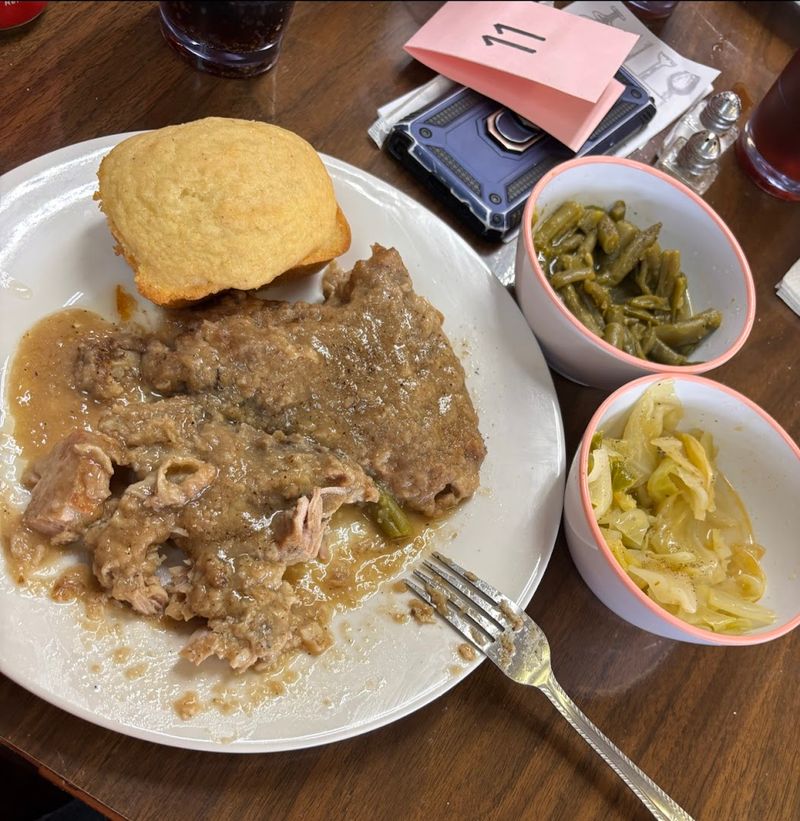 Ms. Dee's Diner — Pine Bluff