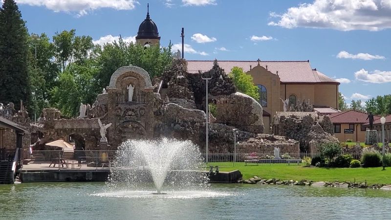 Admission, Hours, and Practical Visit Tips