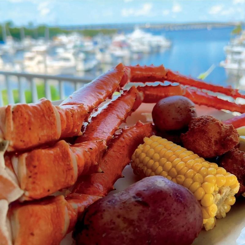 Fresh Crab and the Dishes That Define the Menu