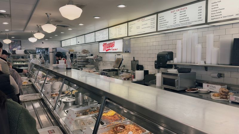 Manny’s Cafeteria & Delicatessen – Chicago, Illinois