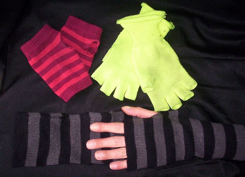 Fingerless Gloves as Everyday Fashion
