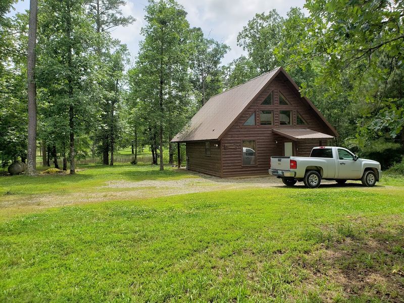 Cabin Culture: How Broken Bow Became a Weekend Staple