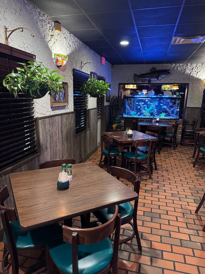 Old-School Atmosphere With Real Personality