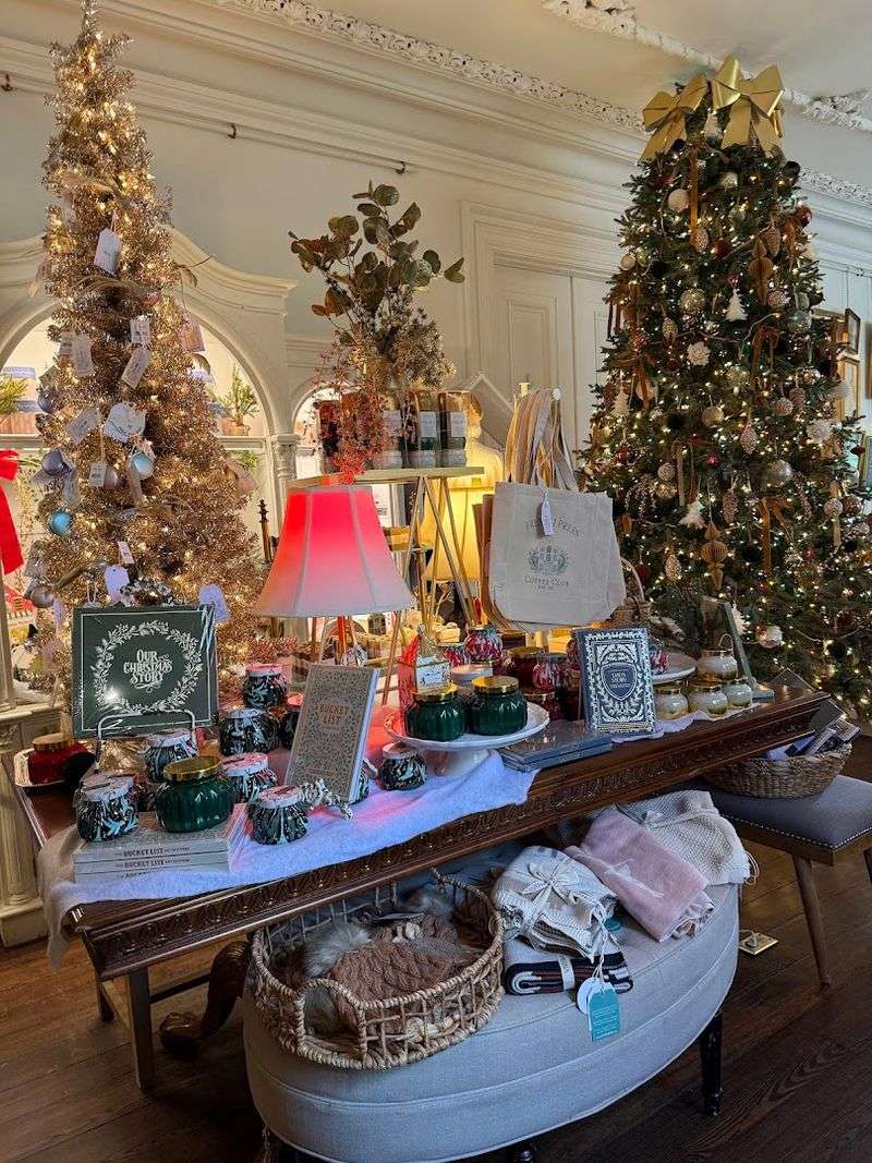 Holiday Decorations and Seasonal Visits