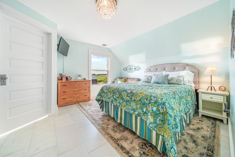 Rooms That Feel Like a Personal Gift