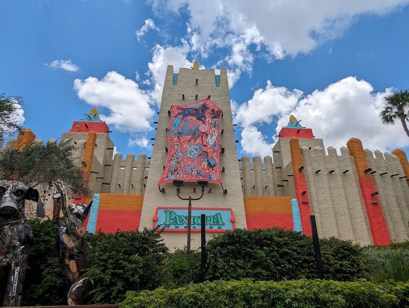 Sesame Street Safari of Fun: The Kids' Corner That Delivers