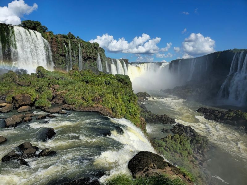Iguazú / Iguaçu National Park — Argentina & Brazil