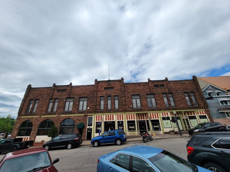 When to Visit and What Hours to Plan Around