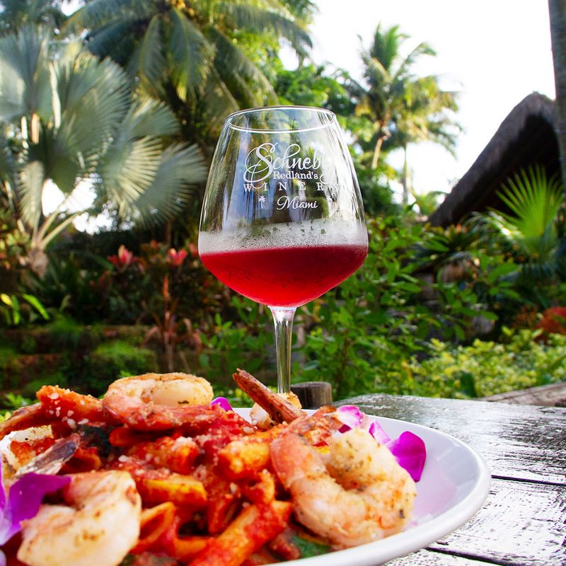 Food That Pairs With the Tropical Theme