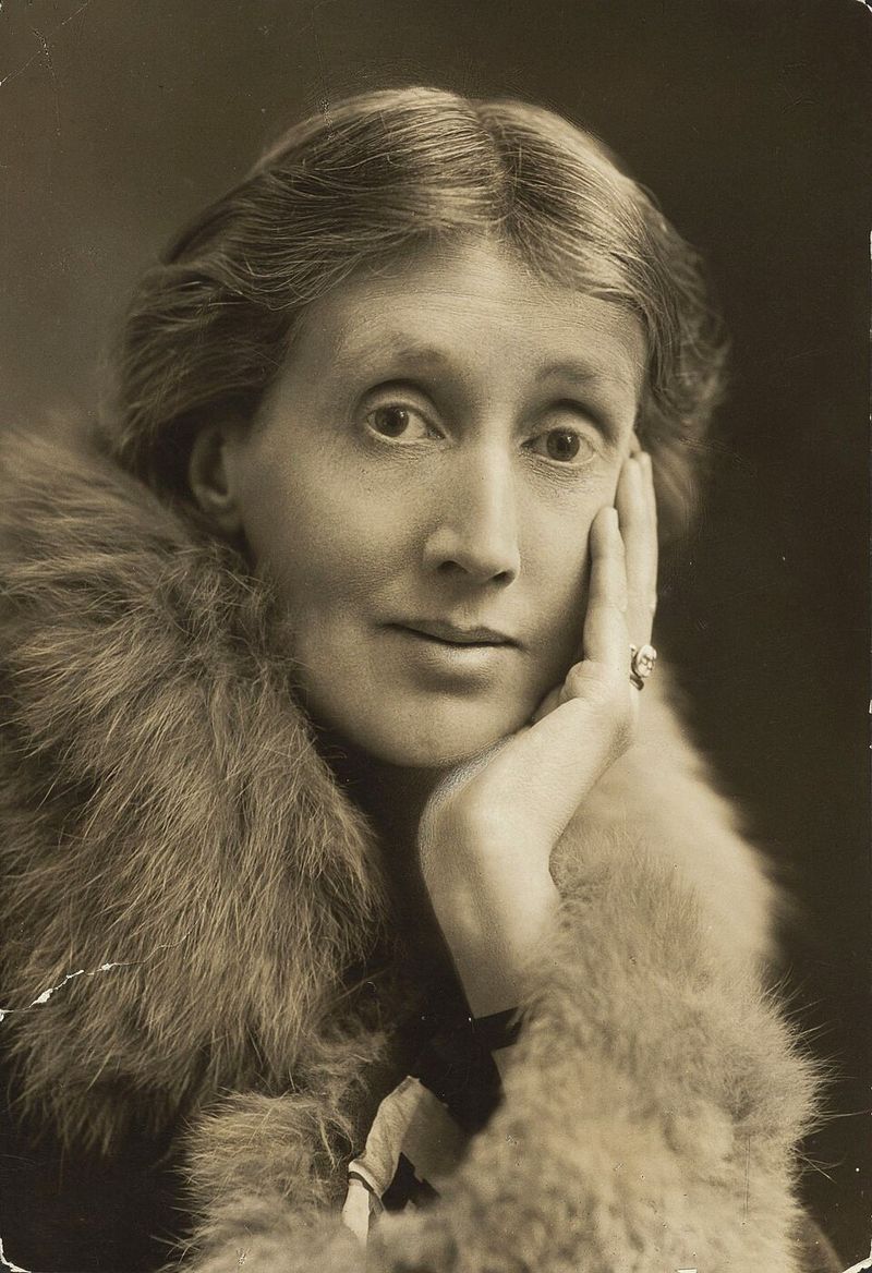 Virginia Woolf - The Writer Who Couldn’t Outrun the Waves