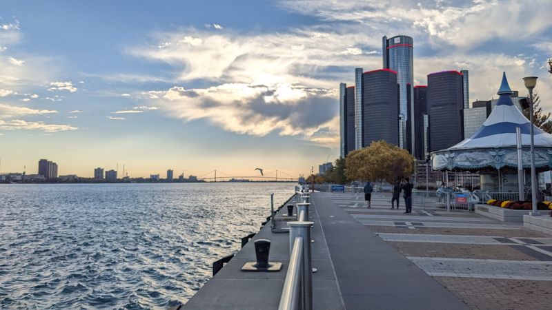 Walk the Detroit Riverwalk (Free)