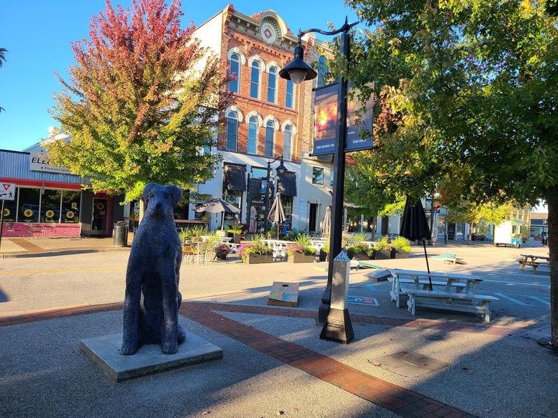 Grand Haven Brings Classic Beach Town Energy to the Great Lakes