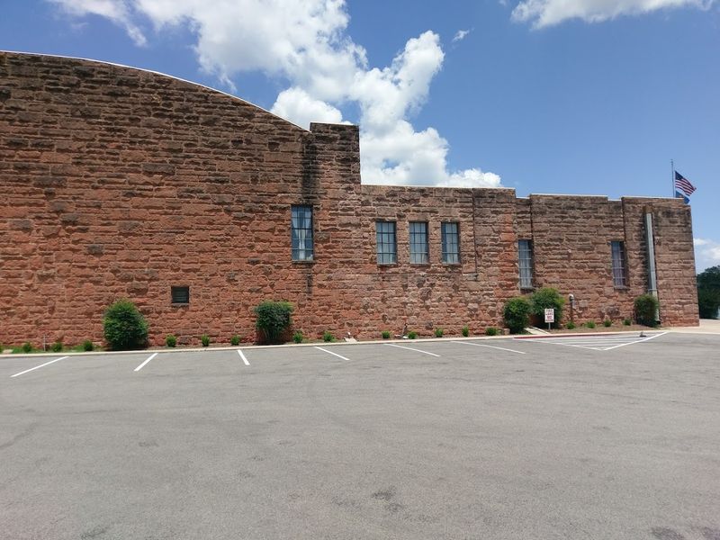 The Lincoln County Courthouse: A Local Landmark with Real Presence