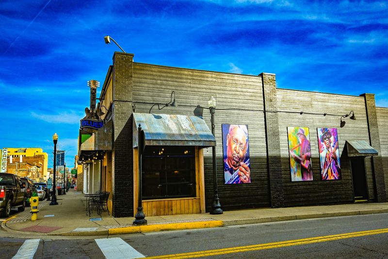 Delta Blues BBQ — Brinkley