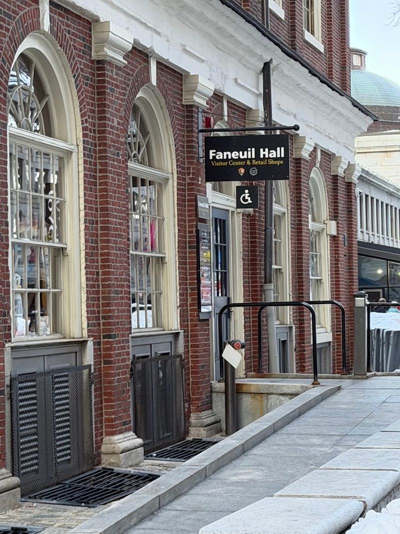 Faneuil Hall Marketplace (Boston, MA)