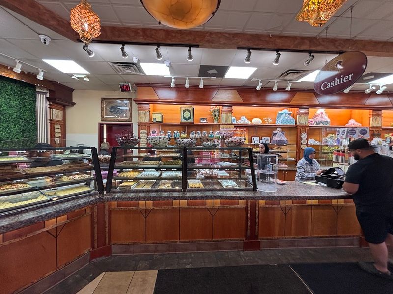 The cheerful chaos of ordering