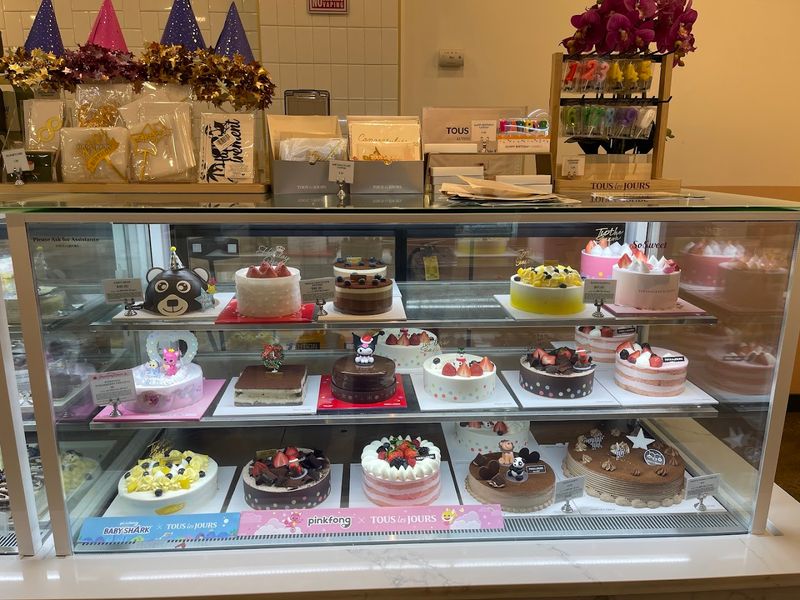 Custom Cakes That Go Beyond the Basics