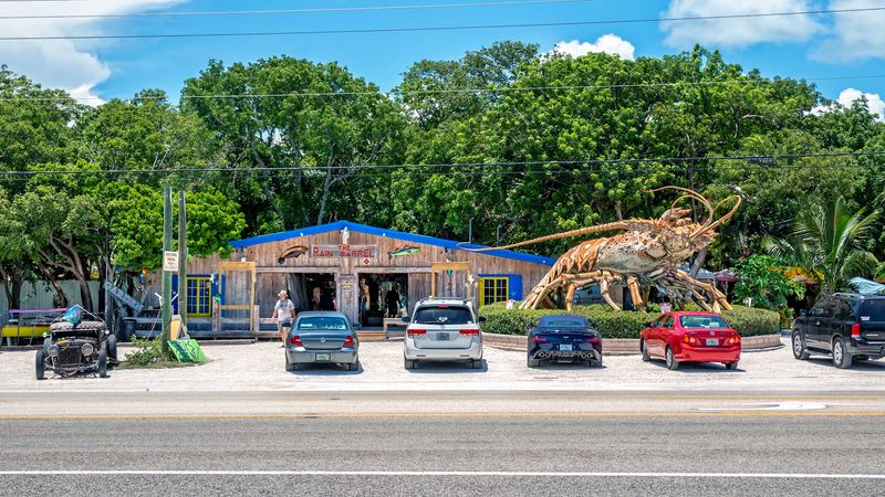 Rain Barrel Village Art Galleries – Islamorada (Florida Keys)