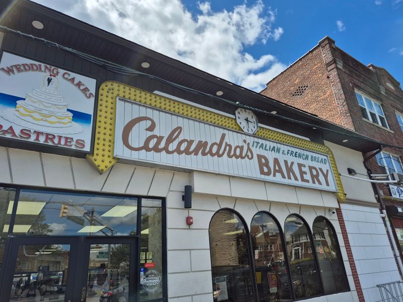 New Jersey – Calandra’s Bakery (Newark)