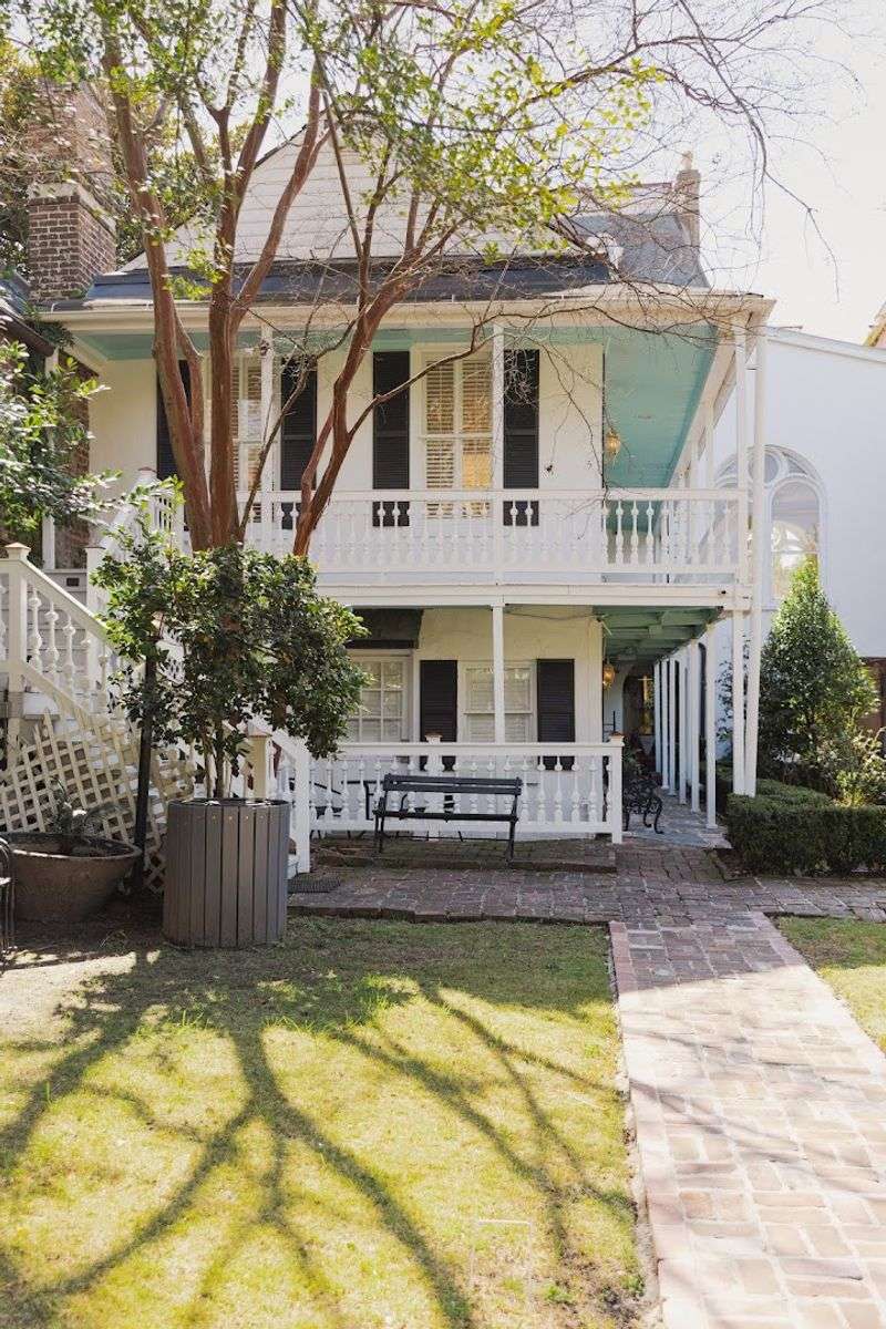 Battery Carriage House Inn - Charleston, South Carolina