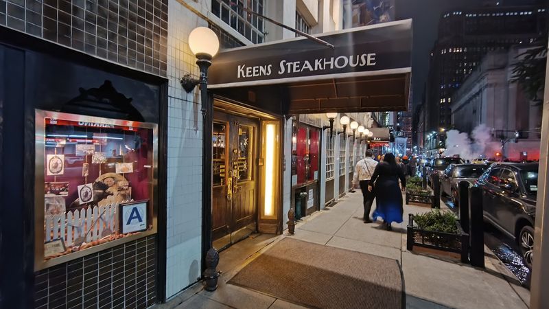 Keens Steakhouse – New York, NY (1885)