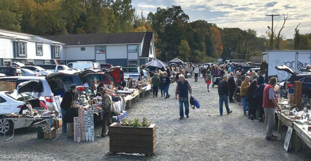 One Of The Largest Antique Markets In New Jersey Is Packed With Treasures From 200+ Vendors