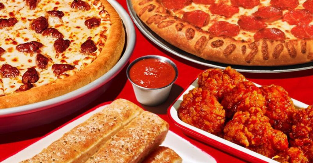 One of Florida’s Last Classic Pizza Huts Is a Total Time Capsule