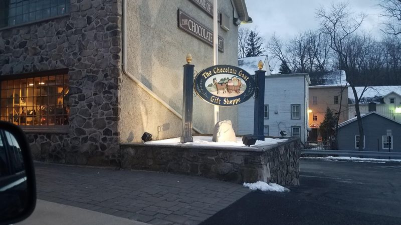 Community Ties and Charitable Giving