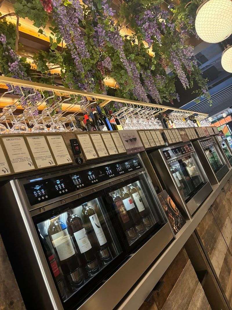 Why This Spot Works as a Solo Stop or Group Outing