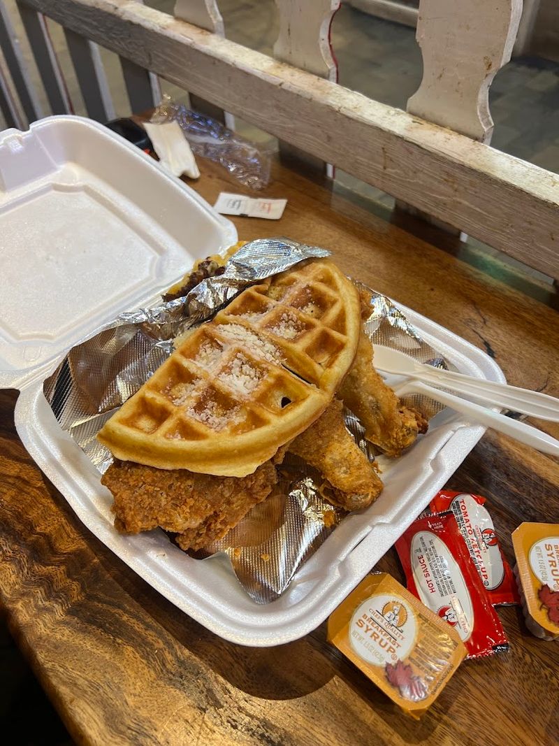 Pennsylvania: Ma Lessie's Chicken & Waffles, Philadelphia